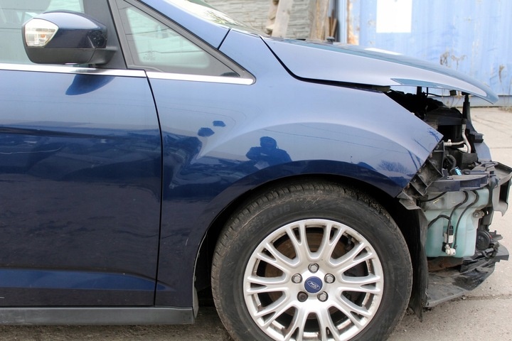 Крыло переднее правое к Ford C-MAX 2003