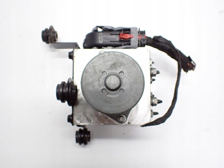 Блок ABS к Audi Q3 2011