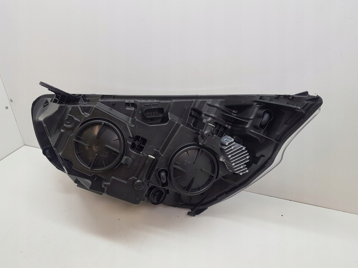 Фара правая к Ford Transit Custom 2012
