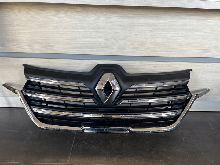 Решетка радиатора к Renault Trafic 2021