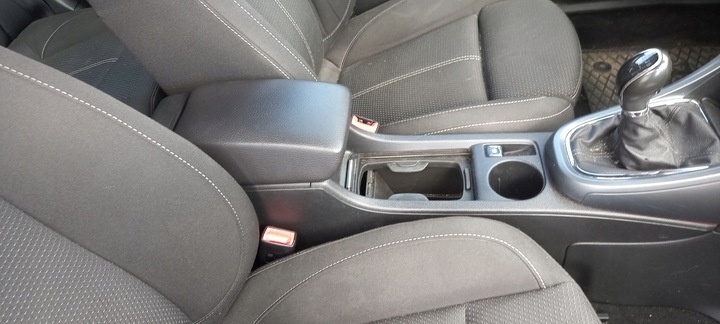 Подлокотник к Opel Astra 2009