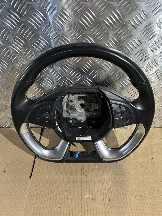 Руль к DS 5 2015