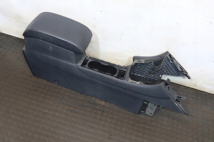 Подлокотник к Ford Mondeo 2007