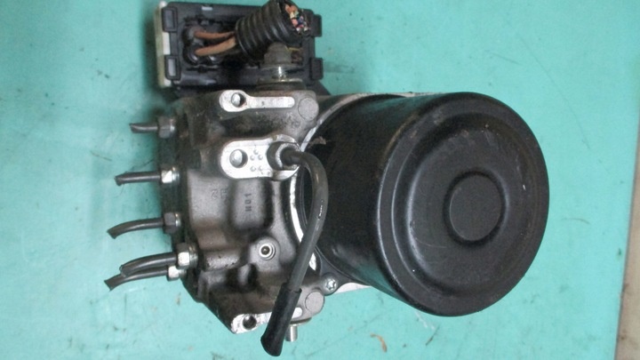 Блок ABS к Lexus IS 2005