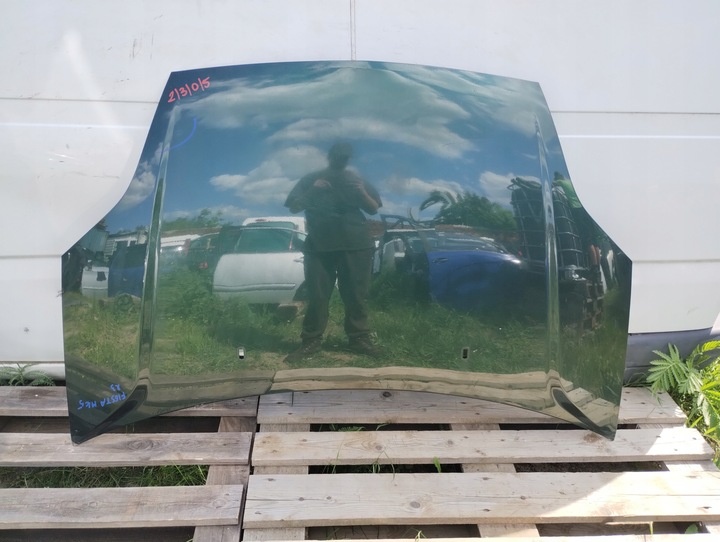Капот к Ford Fiesta 2001