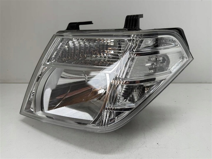 Фара левая к Nissan Navara (Frontier) 2010