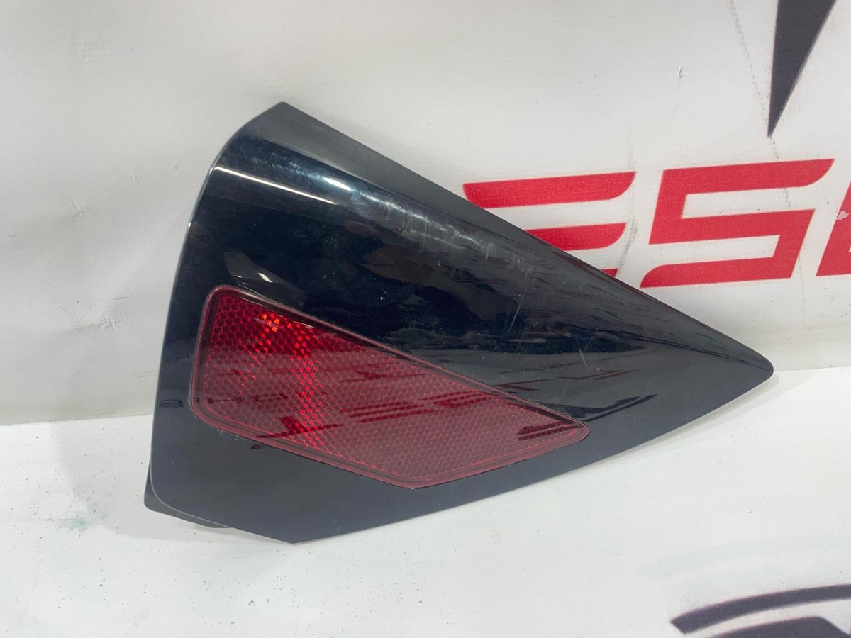 Отражатель фары к Tesla Model 3 2019