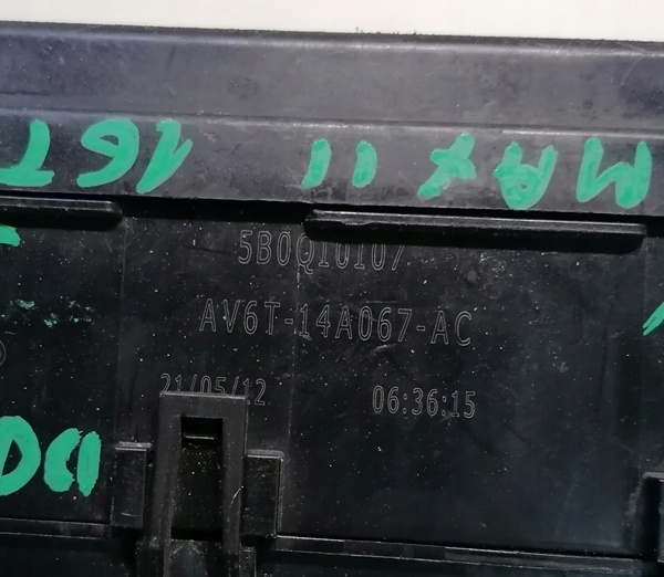 Блок предохранителей к Ford C-MAX 2010