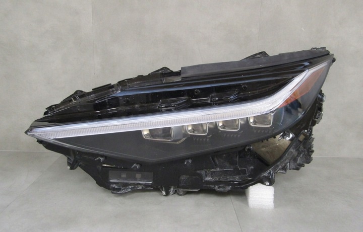 Фара левая к Toyota bZ4X 2022