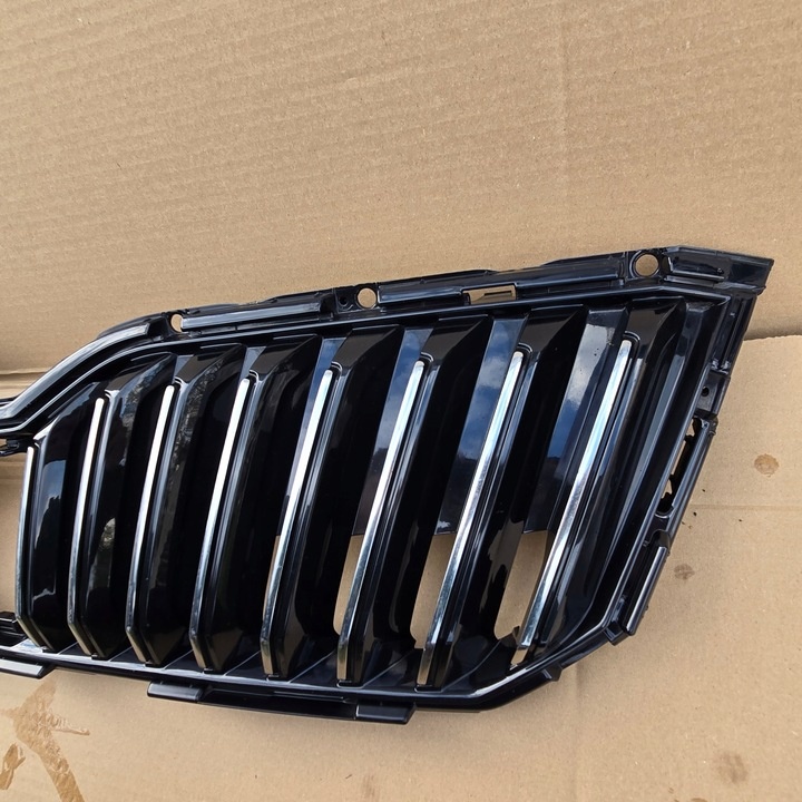 Решетка радиатора к Skoda Superb 2015