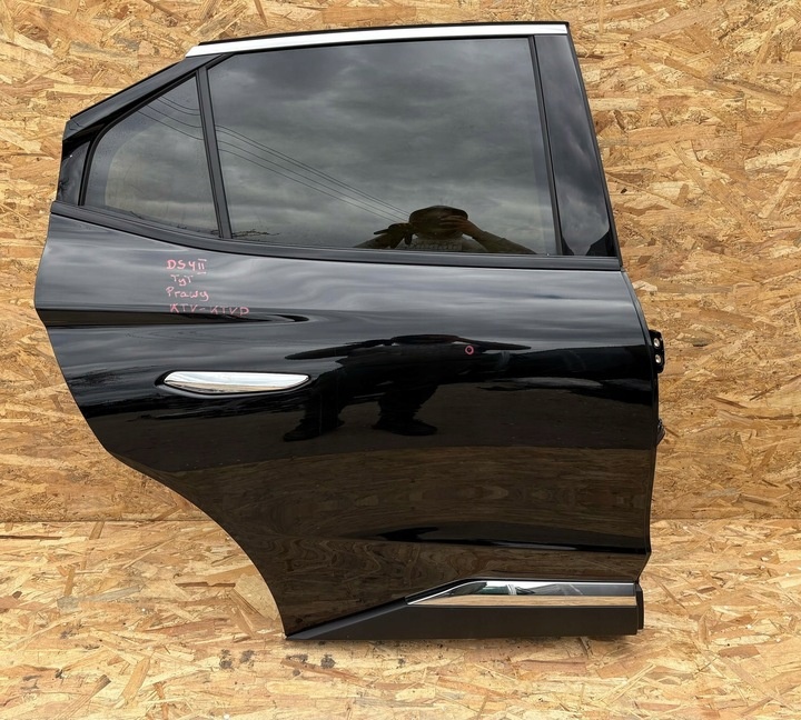 Дверь задняя правая к DS 4 2015