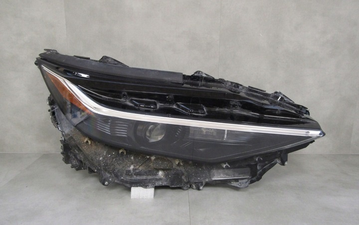 Фара правая к Toyota bZ4X 2022