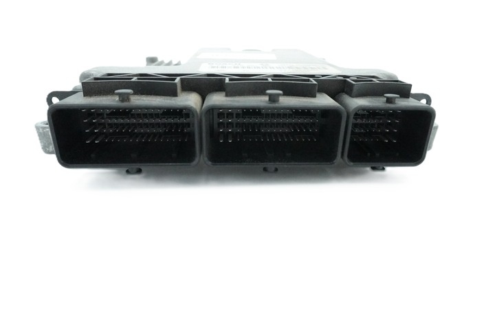 Блок управления двигателем к Renault Trafic 2014