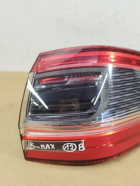 Фонарь задний правый к Ford S-MAX 2010