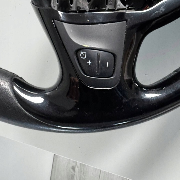 Руль к Renault Clio 2012