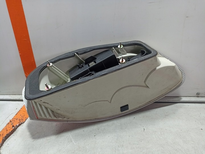 Фонарь задний правый к Porsche Boxster 1996