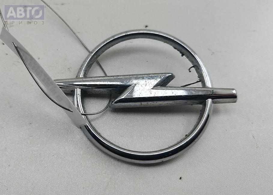 Эмблема к Opel Vectra 1995