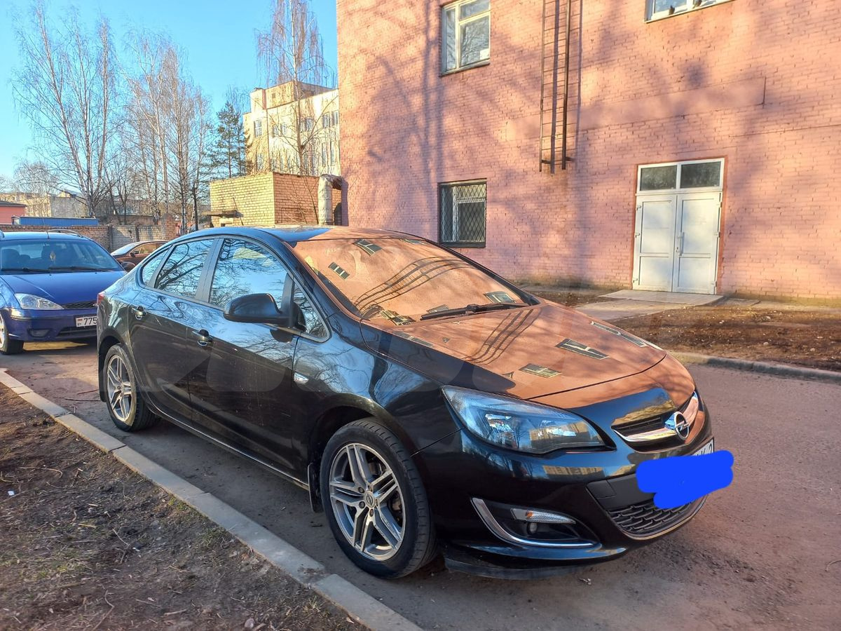 Opel Astra J Рестайлинг, 2012