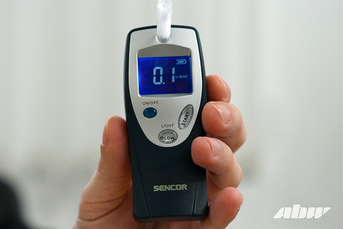 Две пачки и 0,7 промилле? Пробуем опьянеть от нового «Столичного» мороженого