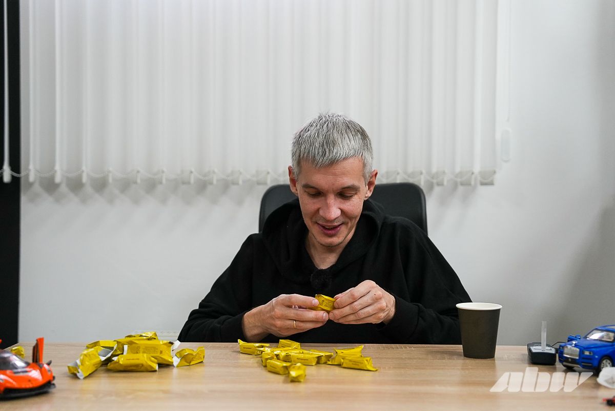 Две пачки и 0,7 промилле? Пробуем опьянеть от нового «Столичного» мороженого