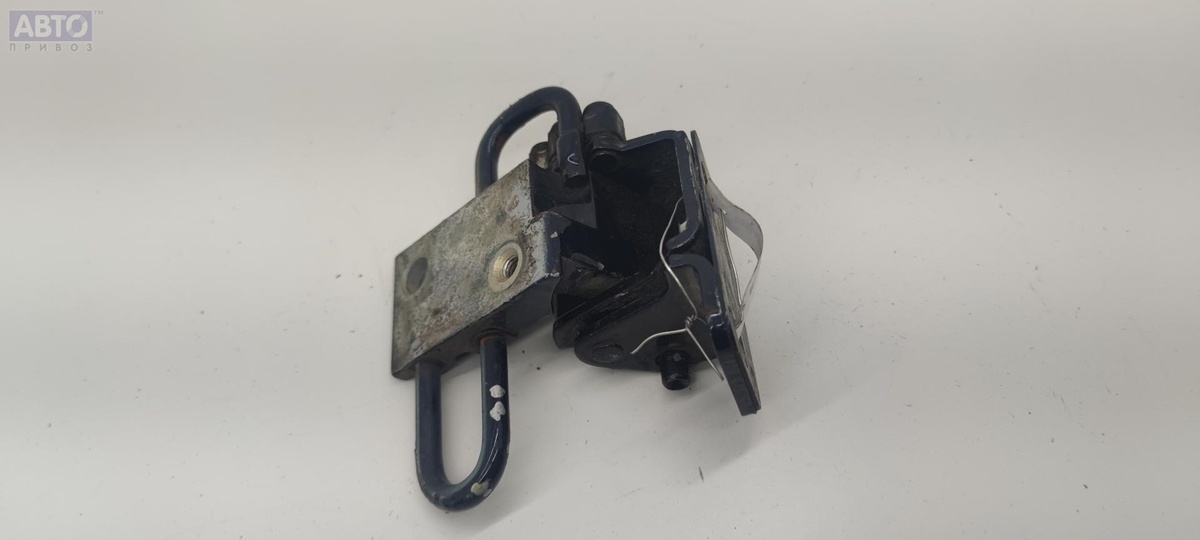 Петли к Audi A4 2004