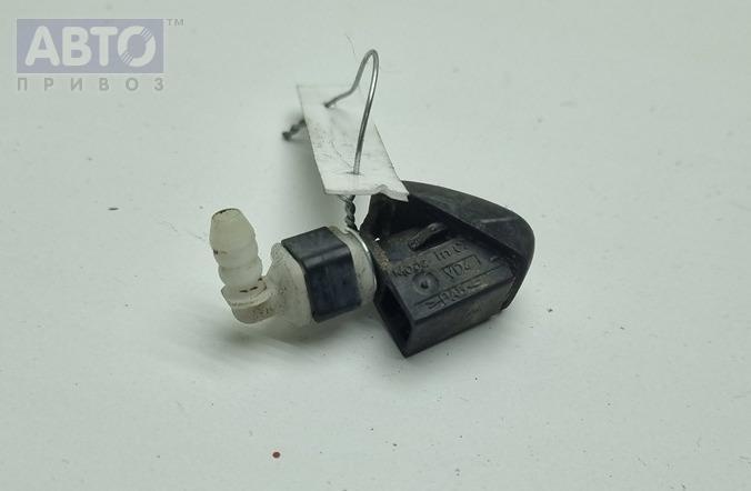 Форсунка омывателя фар к Skoda Roomster 2008