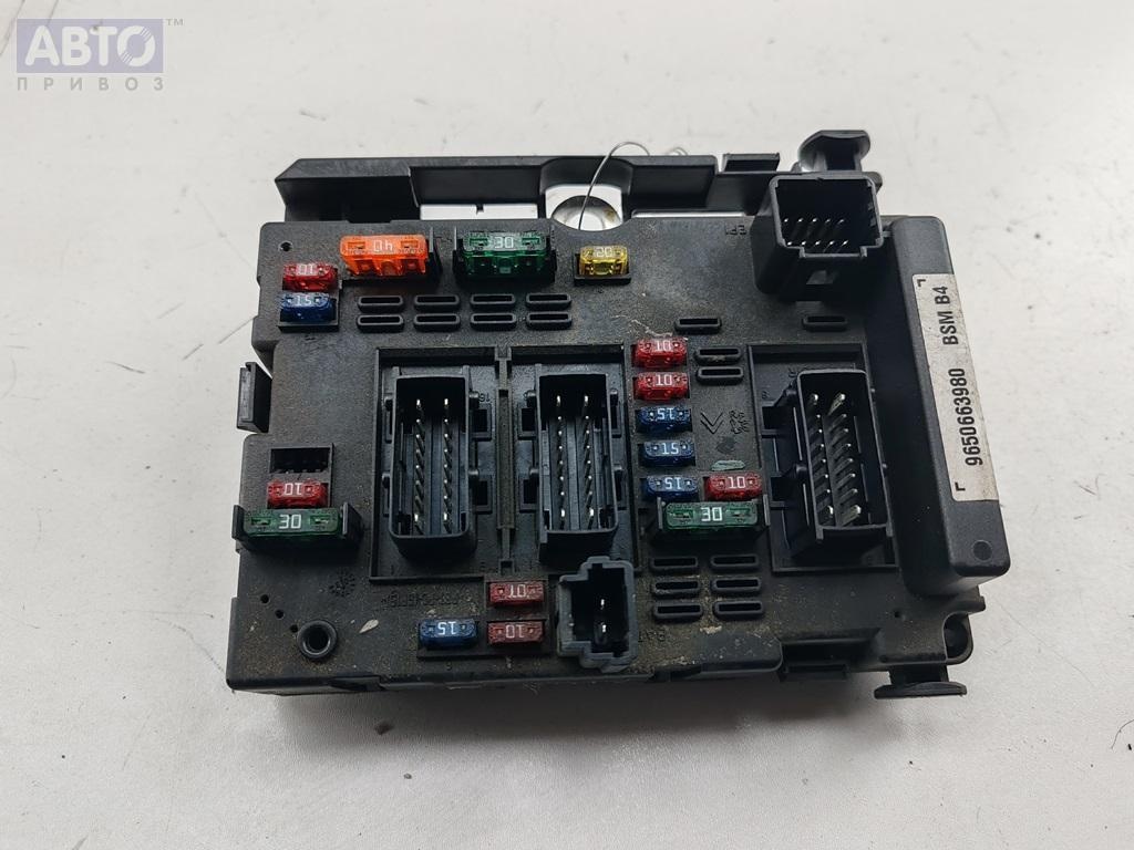 Короб предохранителей к Peugeot 307 2003