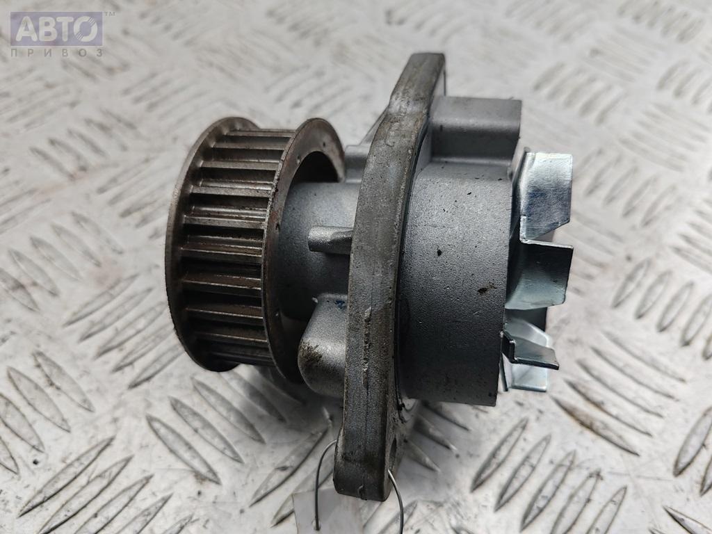 Помпа к Volkswagen Golf 2001