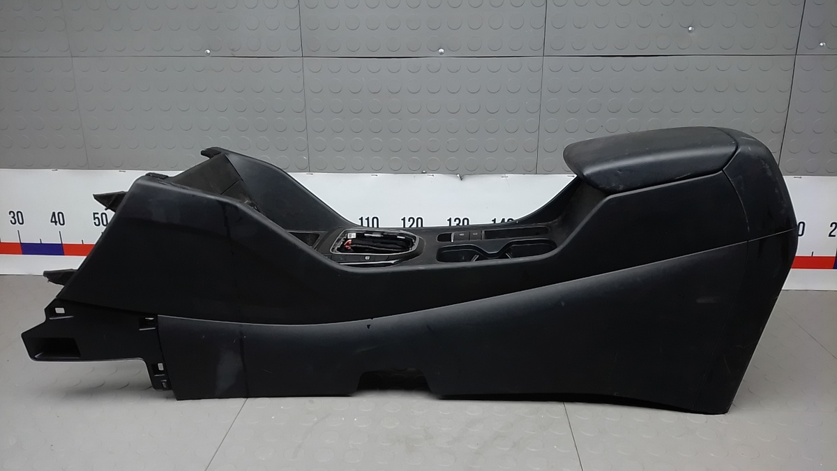 Подлокотник к Hyundai Tucson 2022