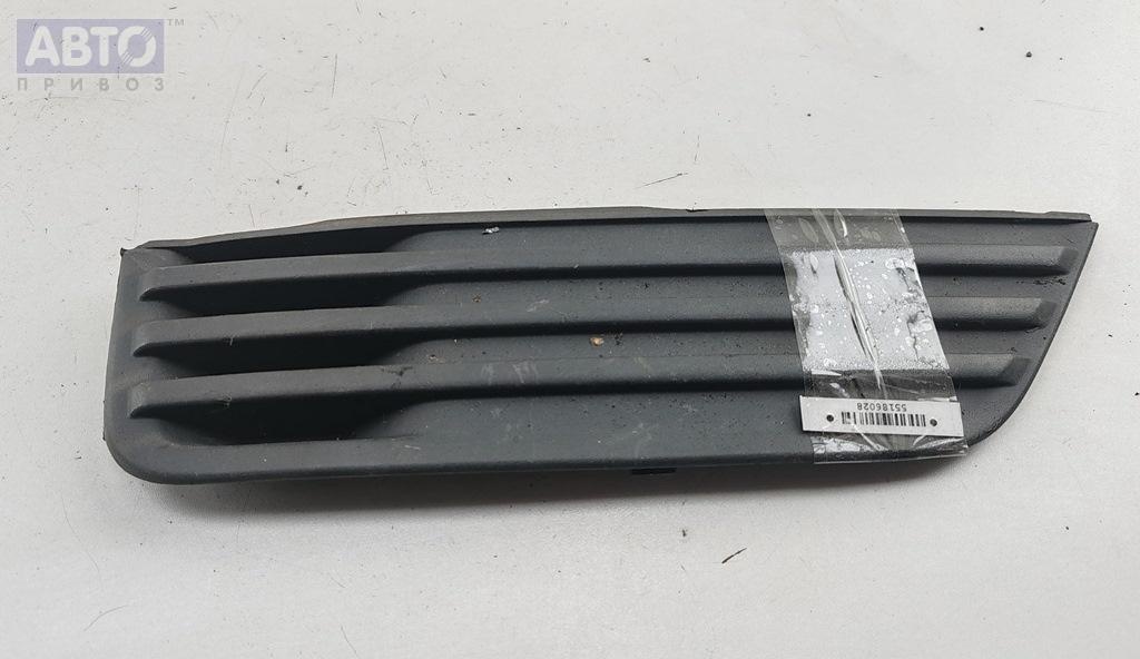 Решетка бампера к Ford Focus 2005