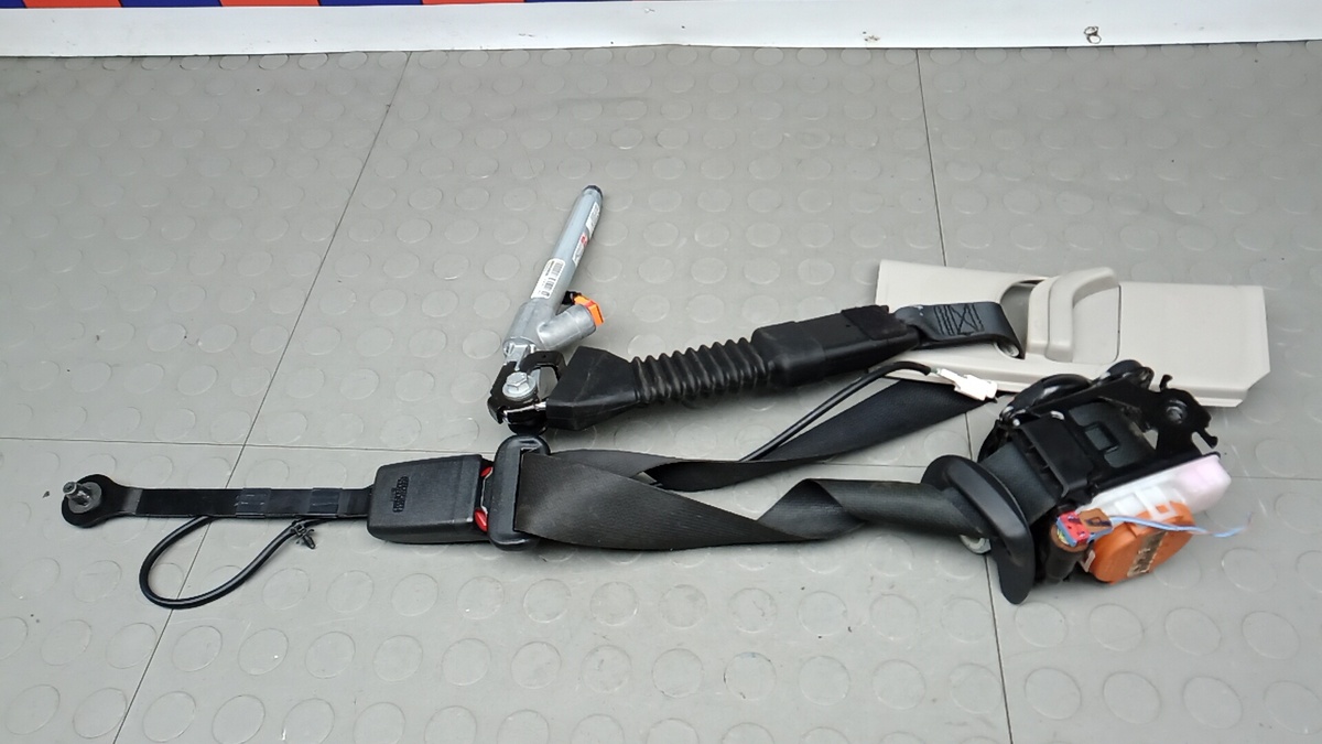 Пиропатрон к Nissan Qashqai 2014