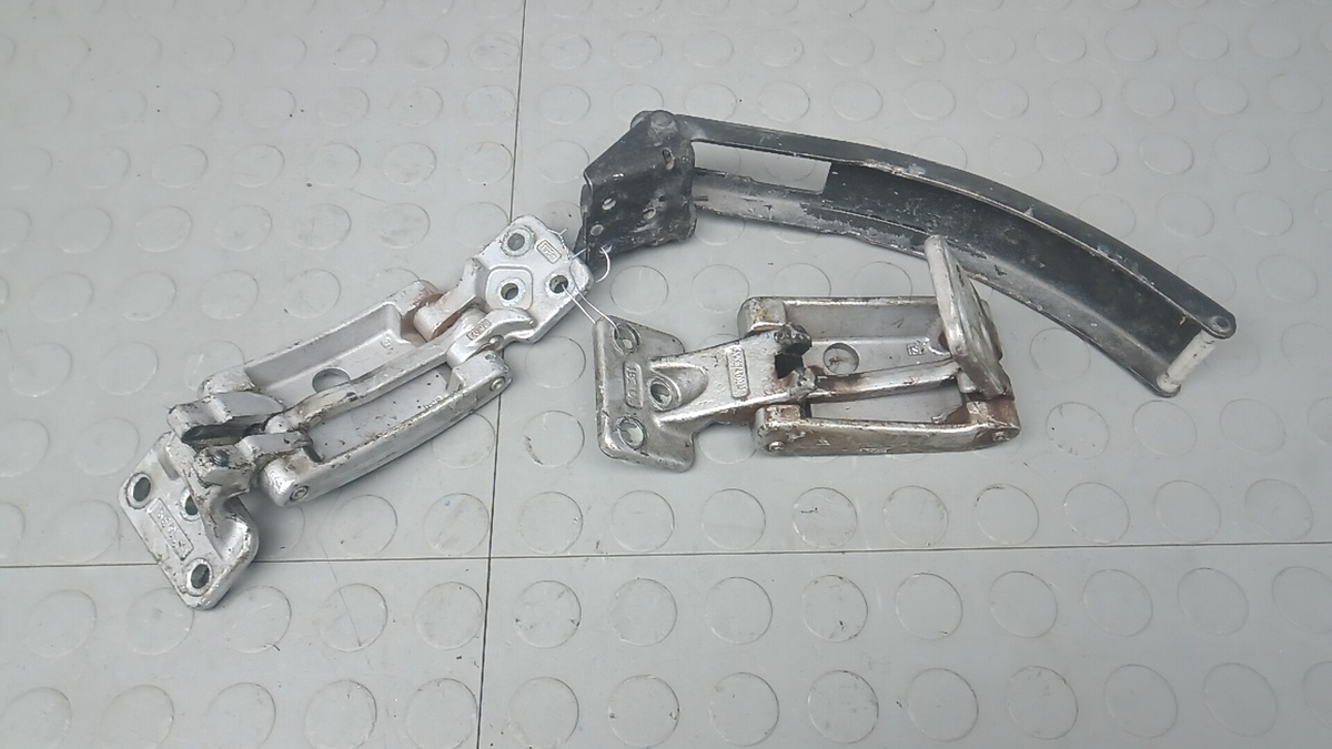 Петли к Mercedes-Benz Sprinter 2006