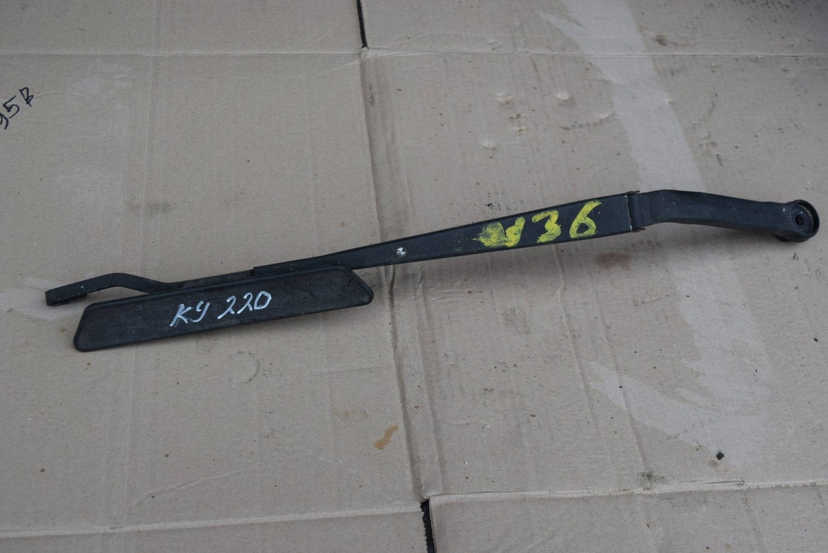 Щеткодержатель к Mazda 626 1998