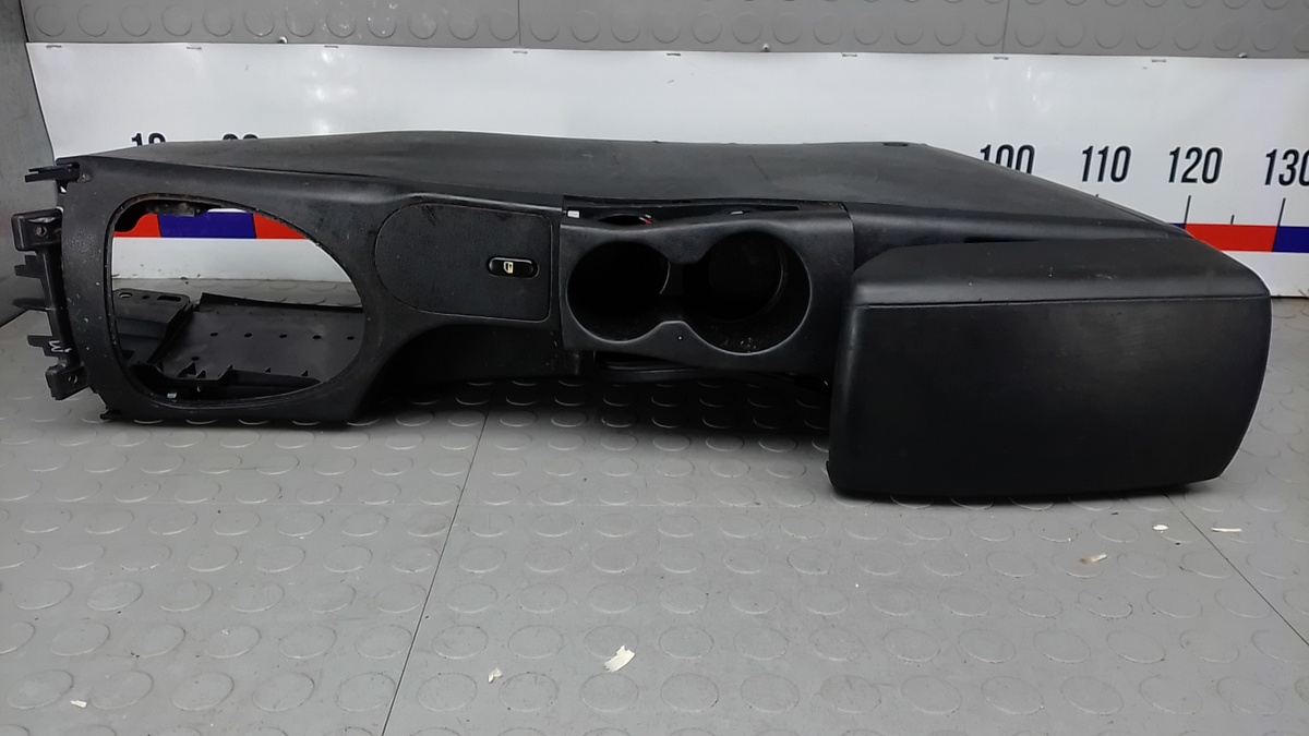 Подлокотник к Nissan Qashqai 2007