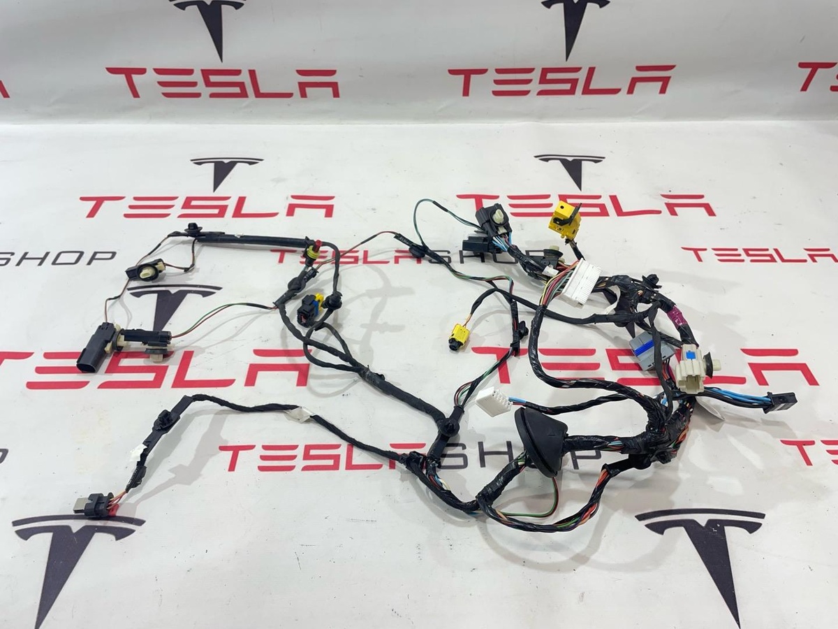 Проводка двери к Tesla Model X 2022