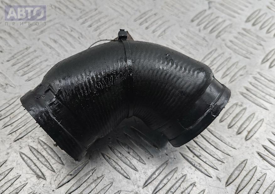 Патрубок интеркулера к Ford Focus 2001