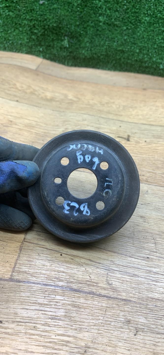 Шкив помпы к Hyundai Santamo 1997