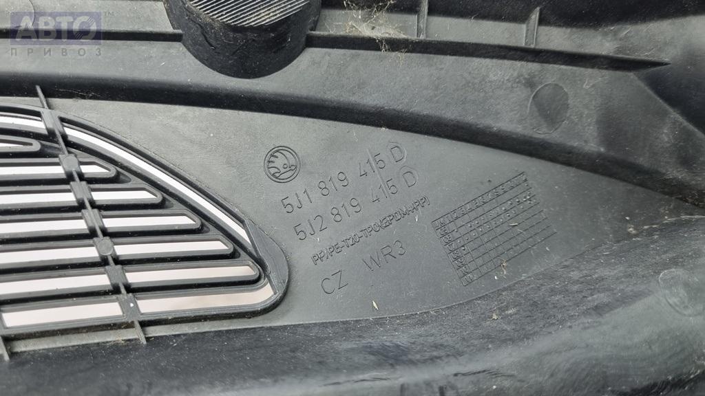 Дождевик к Skoda Roomster 2008