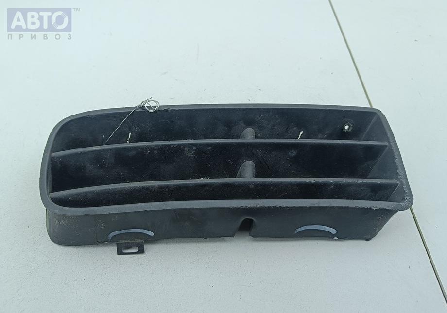 Решетка бампера к Volkswagen Golf 2001