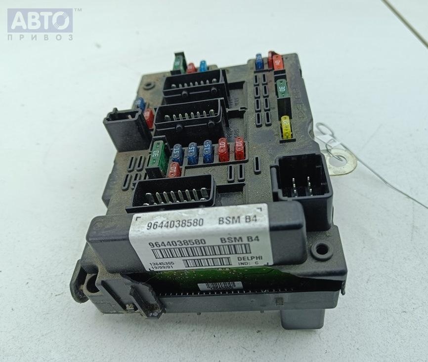 Короб предохранителей к Peugeot 307 2002
