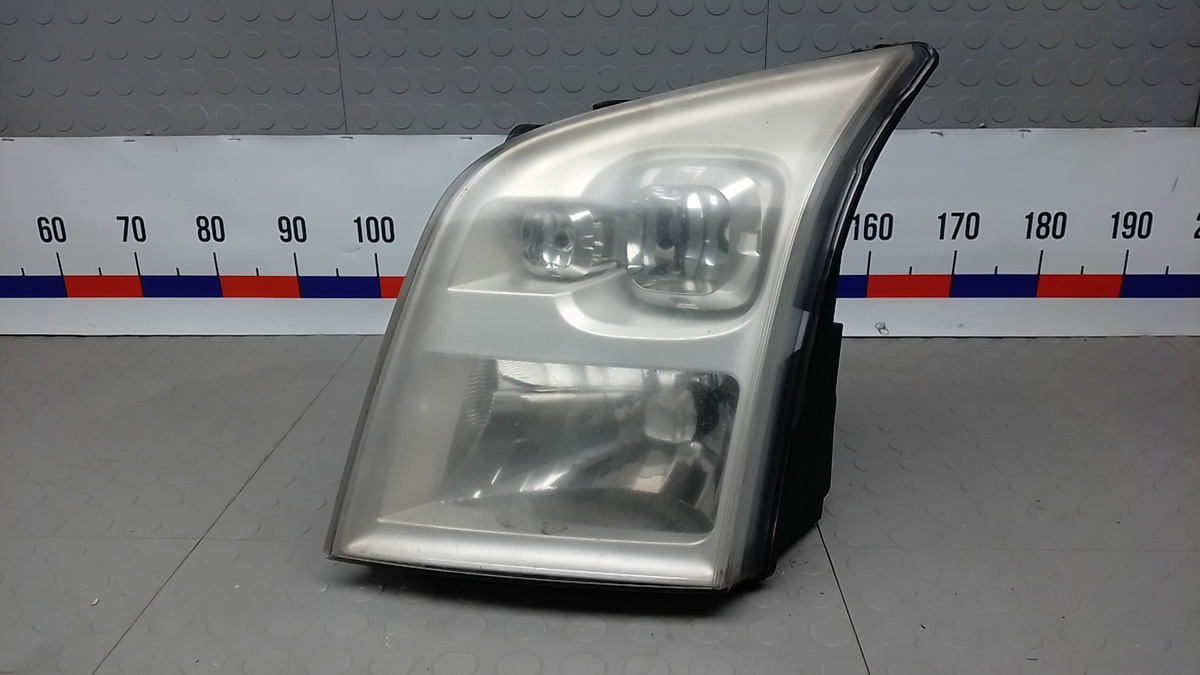 Фара левая к Ford Tourneo Connect 2006
