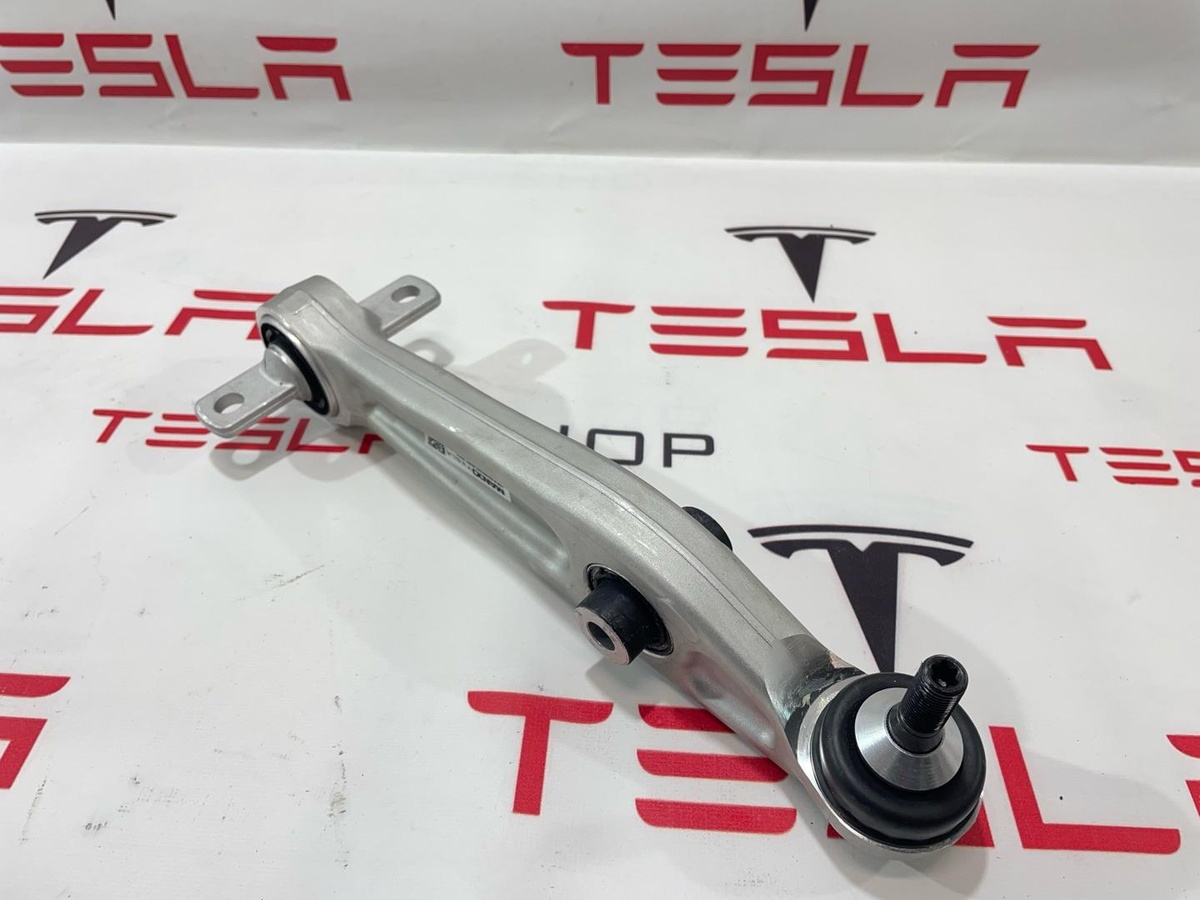 Рычаг передний к Tesla Model Y 2022
