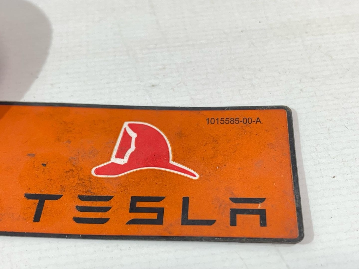Блок предохранителей к Tesla Model X 2022