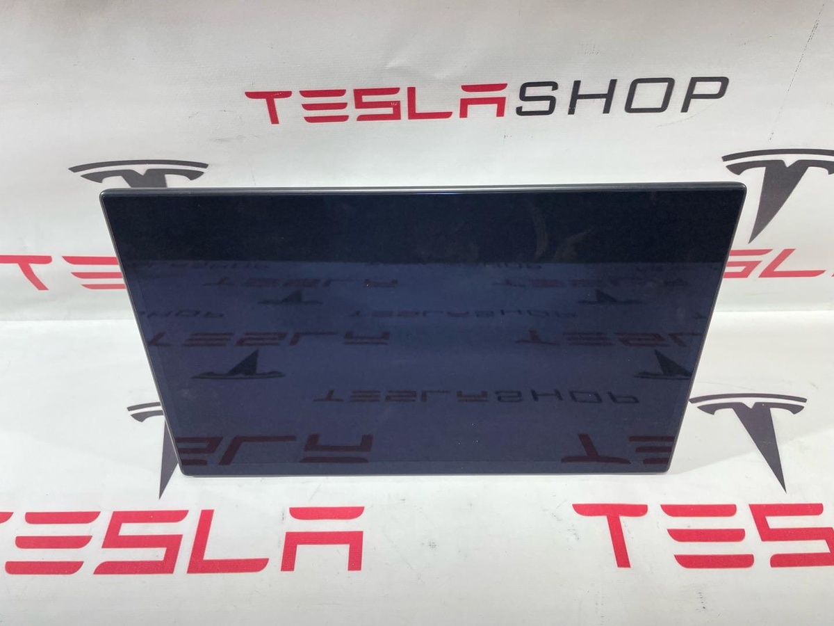 Монитор к Tesla Model X 2022