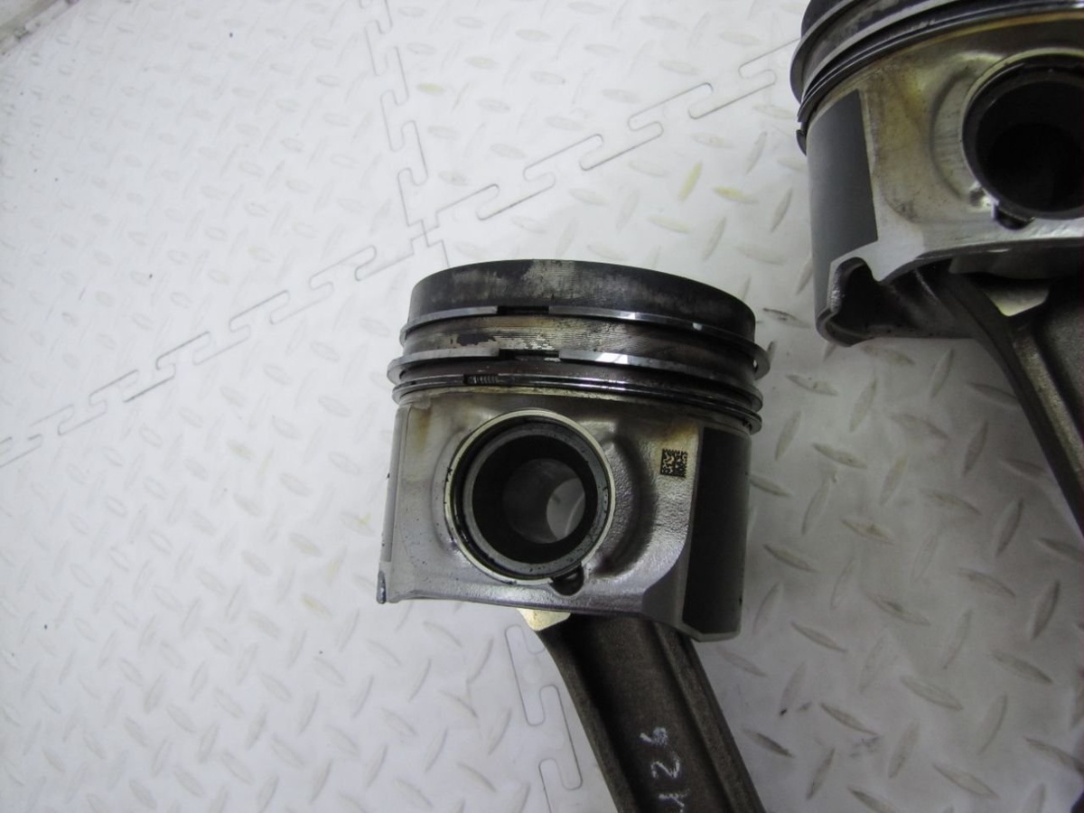 Поршень к BMW X5 2012