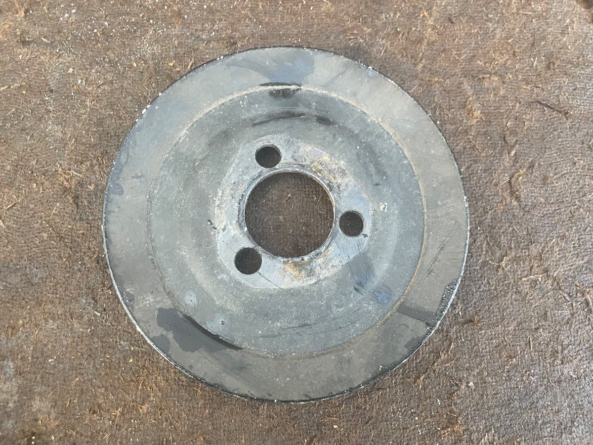 Шкив помпы к Audi 80 1994