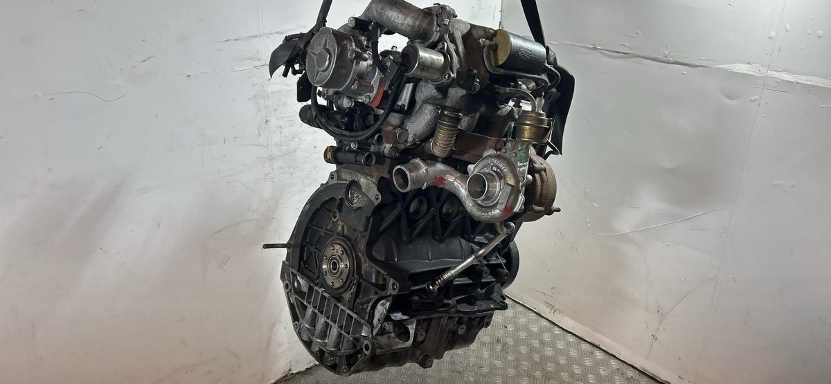 Двигатель к Renault Megane 2004