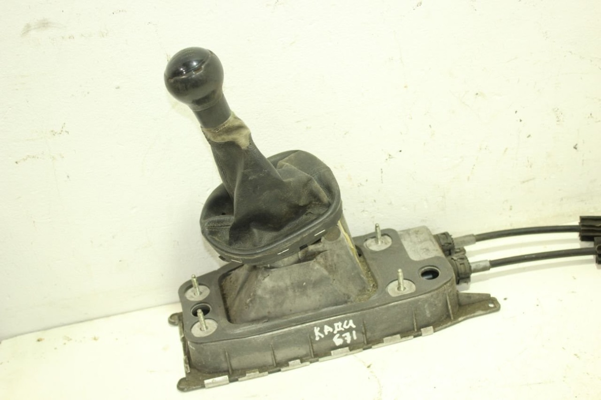 Кулиса к Volkswagen Caddy 2009
