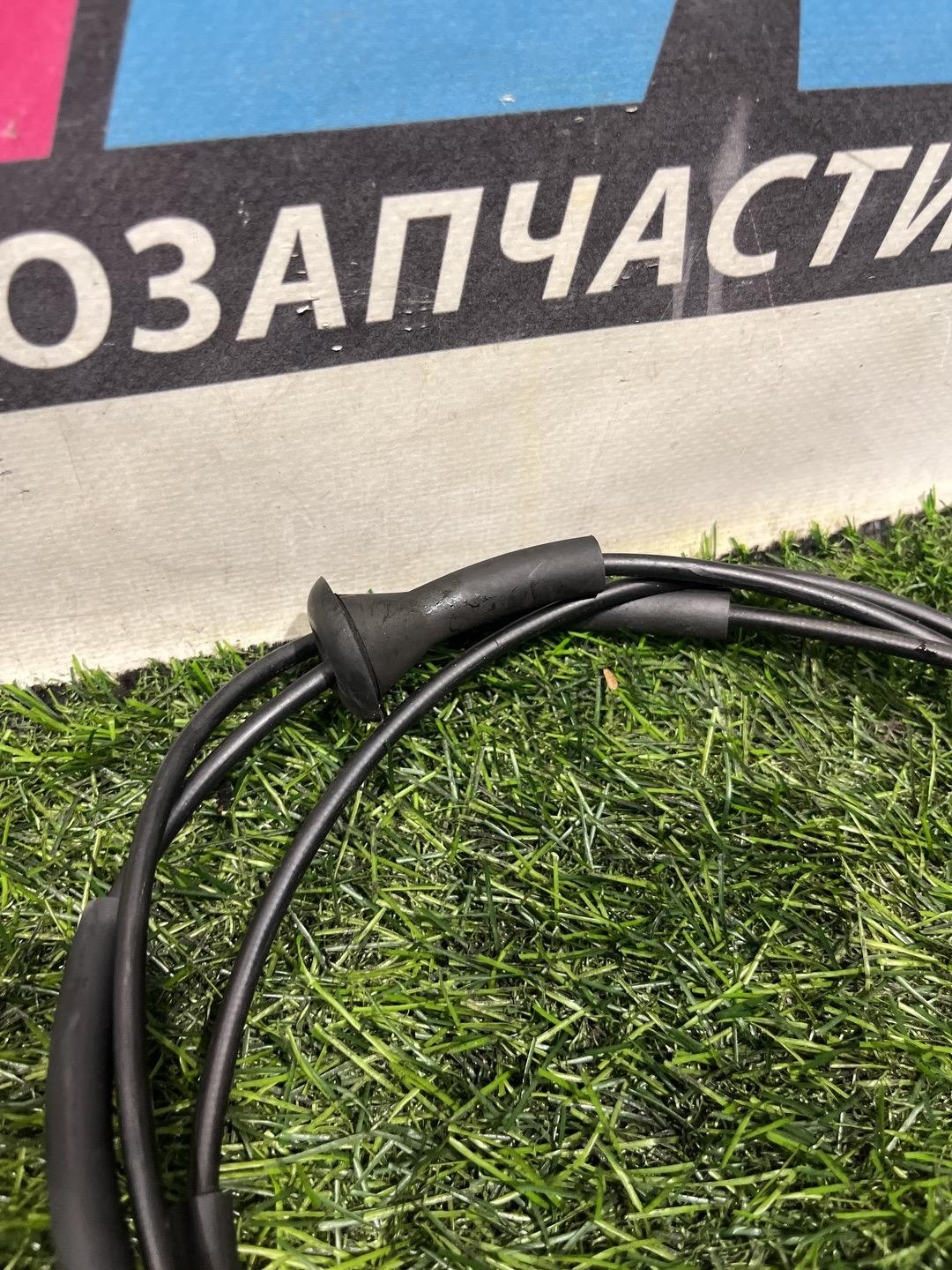 Трос капота к Ford Mustang 2021
