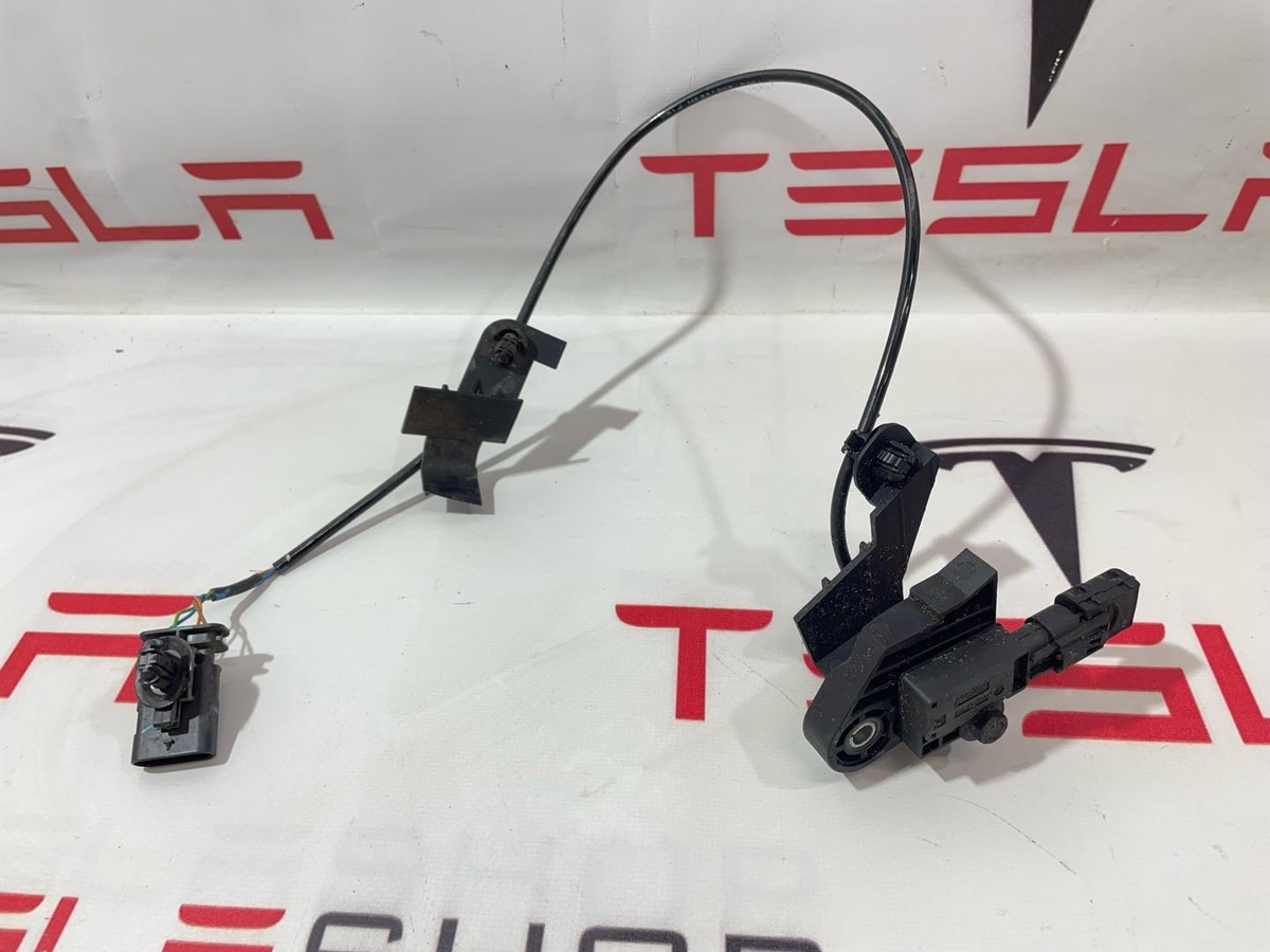Проводка к Tesla Model X 2022